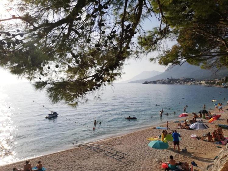 Hotel Lukas Gradac  Exterior photo